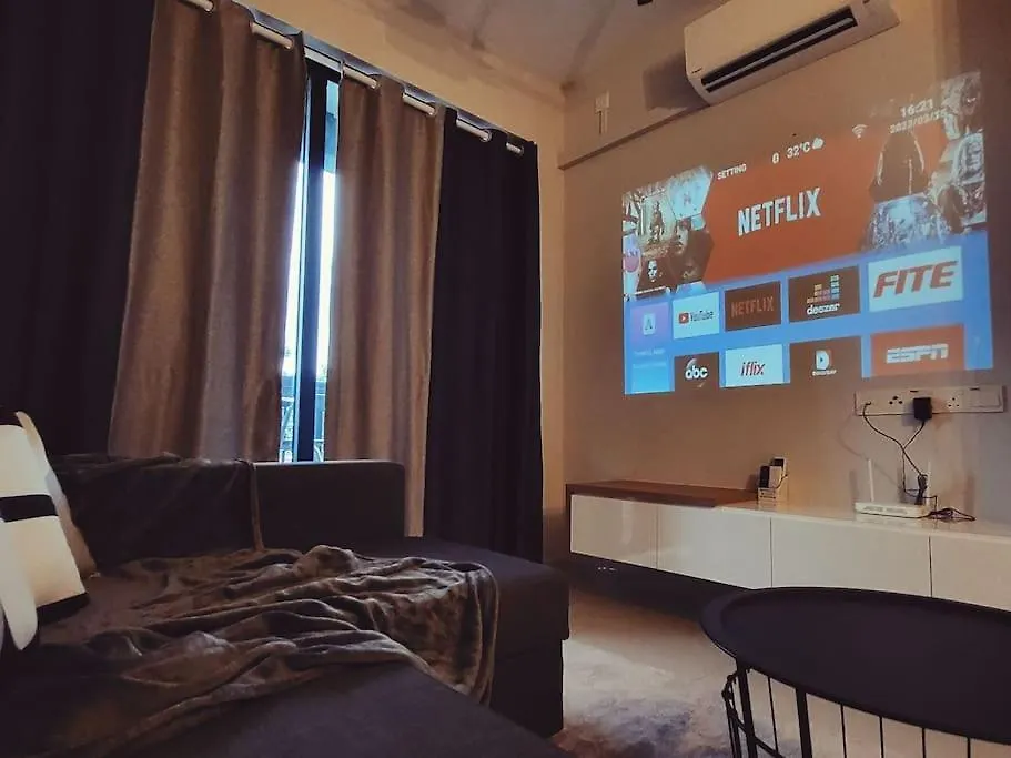 Luxury Private Cinema Experience - Free Parking Lejlighed Johor Bahru